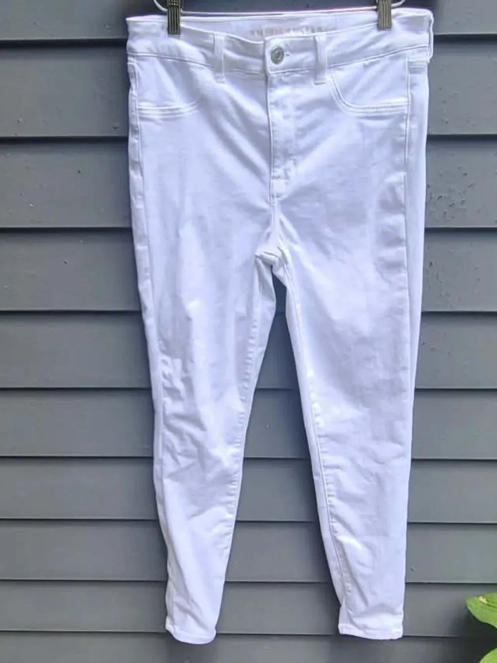American Eagle Next Level Stretch White Jeans size 12